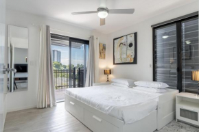 Sophisticated 2-Bed Home With Alfresco Dining Brisbane
